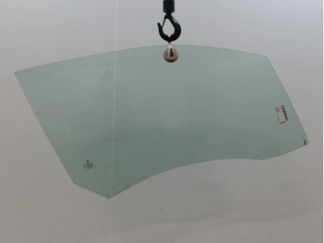 GLACE PORTE AVD PEUGEOT 208