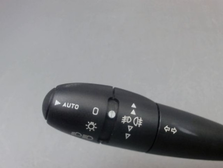 BLOC COMMODOS PEUGEOT 206 + 2009-2013