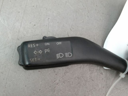 COMMANDE CLIGNOTANT SEAT LEON II Phase 1 (1P) 2005-2009