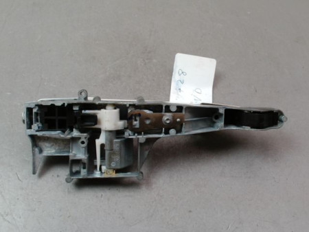 POIGNEE EXTERIEURE PORTE AVANT DROIT PEUGEOT 2008 Phase 1 2013-...