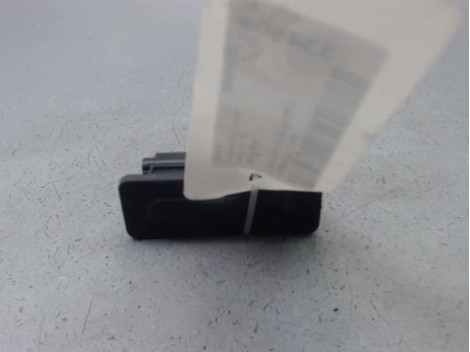 POIGNEE EXTERIEURE HAYON PEUGEOT 2008 Phase 1 2013-...