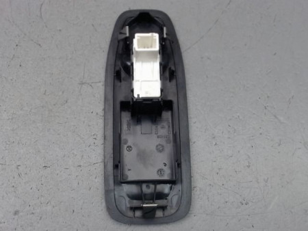 COMMANDE LEVE-GLACE PORTE AVD PEUGEOT 208 Phase 1 2012-...