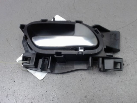 POIGNEE INTERIEURE PORTE ARRIERE DROIT PEUGEOT 208 Phase 1 2012-...
