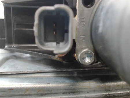 MECANISME+MOTEUR LEVE-GLACE AVANT DROIT PEUGEOT 208 Phase 1 2012-...