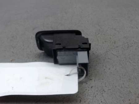 COMMANDE LEVE-GLACE PORTE ARG VOLKSWAGEN POLO V Phase 1 (6R) 2009-...