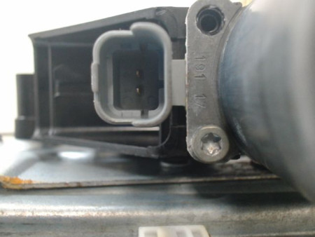 MECANISME+MOTEUR LEVE-GLACE AVANT DROIT PEUGEOT 208 Phase 1 2012-...