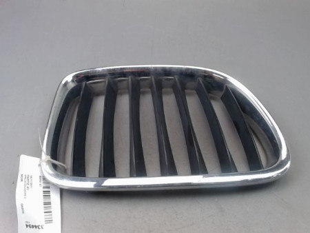 GRILLE CALANDRE DROIT BMW X1