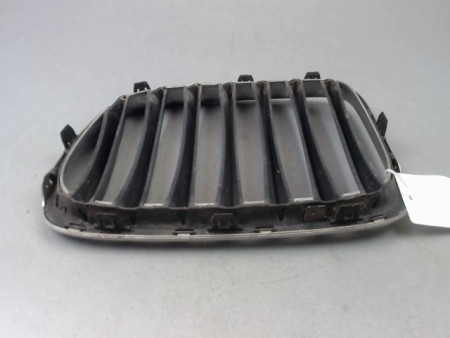 GRILLE CALANDRE DROIT BMW X1