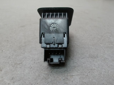COMMANDE LEVE-GLACE PORTE ARD VOLKSWAGEN GOLF