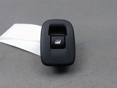 COMMANDE LEVE-GLACE PORTE ARD PEUGEOT 2008 Phase 1 2013-...