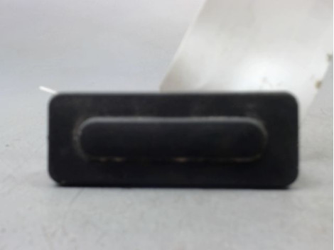 POIGNEE EXTERIEURE HAYON PEUGEOT 208