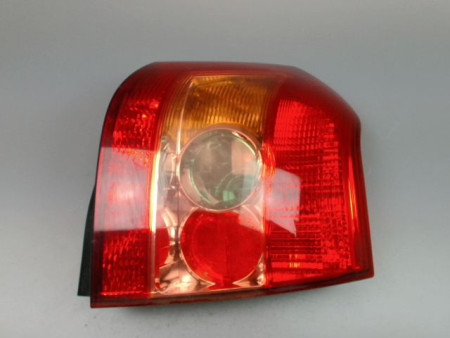 FEU ARRIERE DROIT TOYOTA COROLLA X PHASE 1 2002-2004