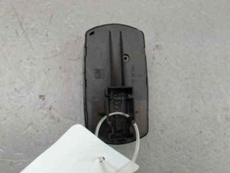 COMMANDE LEVE-GLACE PORTE AVG OPEL CORSA 2010-