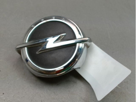 POIGNEE EXTERIEURE HAYON OPEL CORSA 2010-