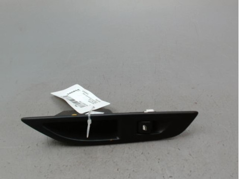 COMMANDE LEVE-GLACE PORTE ARG PEUGEOT 208