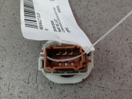 COMMANDE LEVE-GLACE PORTE AVD RENAULT CLIO III Phase 1 2005-2009