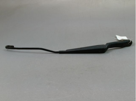BRAS ESSUIE-GLACE AVANT GAUCHE PEUGEOT 206 + 2009-2013