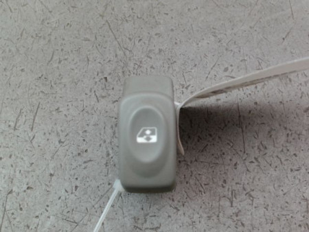 COMMANDE LEVE-GLACE PORTE AVD RENAULT TWINGO I Phase 3 2000-2007