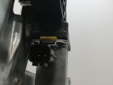 MECANISME+MOTEUR LEVE-GLACE AVANT DROIT DACIA LOGAN MCV 2007-