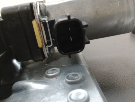 MECANISME+MOTEUR LEVE-GLACE ARRIERE DROIT DACIA LOGAN MCV 2007-
