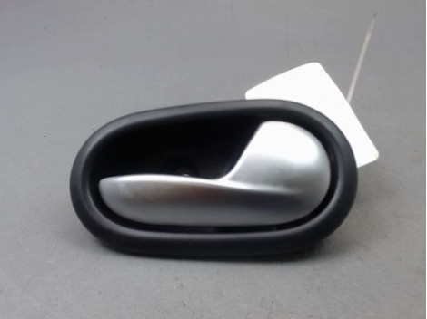 POIGNEE INTERIEURE PORTE AVANT DROIT DACIA LOGAN MCV 2007-