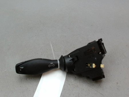 COMMANDE CLIGNOTANT FORD KA+