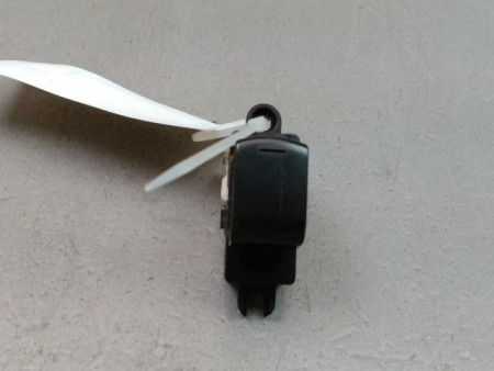 COMMANDE LEVE-GLACE PORTE ARD NISSAN NOTE