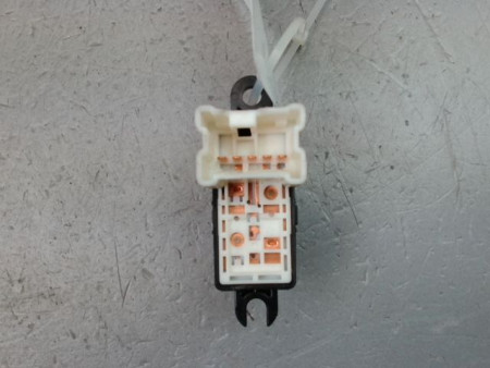 COMMANDE LEVE-GLACE PORTE ARG NISSAN NOTE