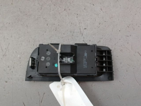 COMMANDE LEVE-GLACE PORTE AVG OPEL ZAFIRA