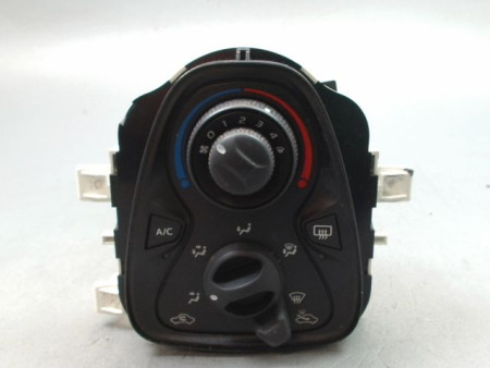 COMMANDE DE CHAUFFAGE TOYOTA AYGO 5P