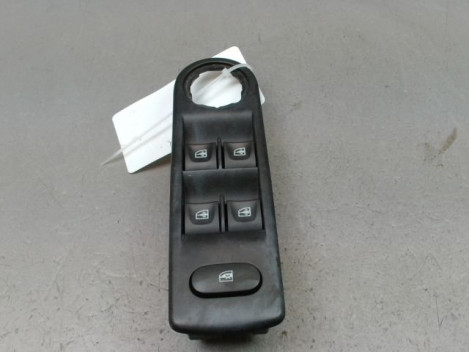 COMMANDE LEVE-GLACE PORTE AVG RENAULT CAPTUR Phase 1 2013-...