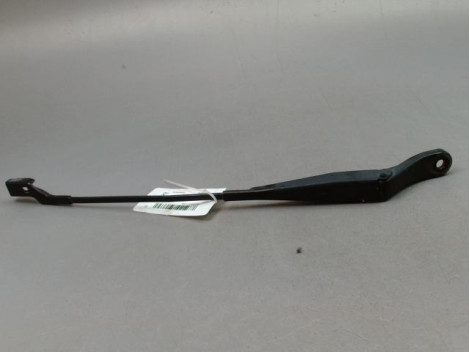 BRAS ESSUIE-GLACE AVANT GAUCHE PEUGEOT 208