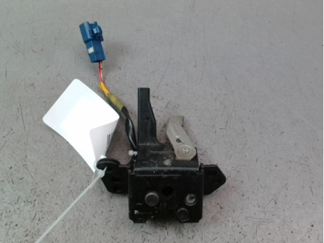 SERRURE HAYON  TOYOTA YARIS II Phase 1 2005-2009