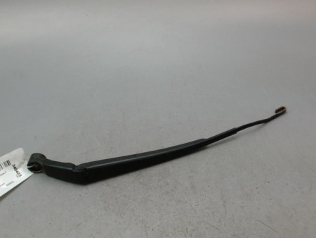 BRAS ESSUIE-GLACE AVANT GAUCHE TOYOTA YARIS II Phase 2 2009-2011