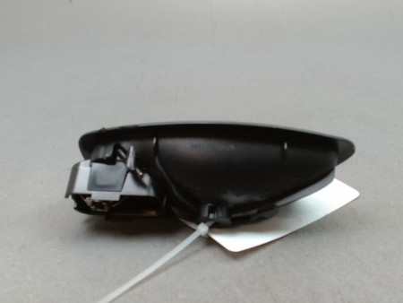POIGNEE INTERIEURE PORTE AVANT DROIT RENAULT CAPTUR Phase 1 2013-...
