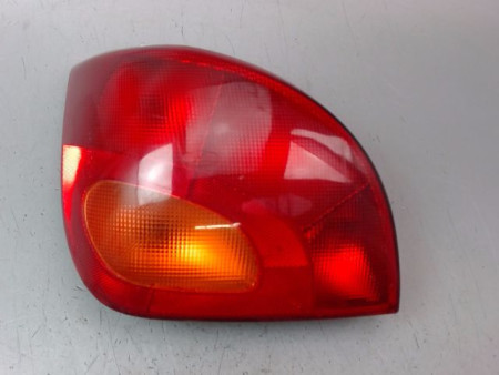 FEU ARRIERE GAUCHE  FORD FIESTA IV Phase 2 1999-2002
