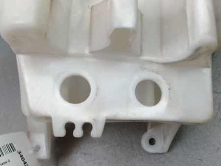 RESERVOIR LAVE-GLACE AVANT TOYOTA YARIS II Phase 2 2009-2011