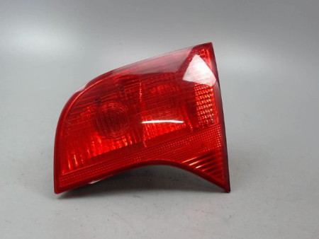 FEU ARRIERE INTERIEUR DROIT AUDI A4 AVANT I Phase 2 (8D) 1999-2001