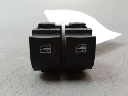 COMMANDE LEVE-GLACE PORTE AVG DACIA DUSTER 2010-
