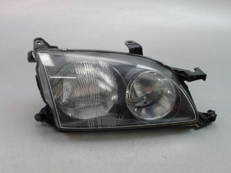 PHARE DROIT TOYOTA AVENSIS 2000-2003
