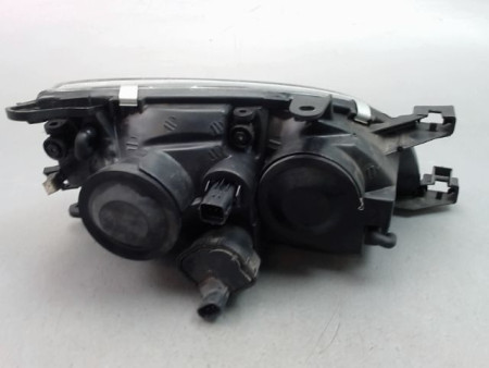 PHARE GAUCHE TOYOTA AVENSIS 2000-2003