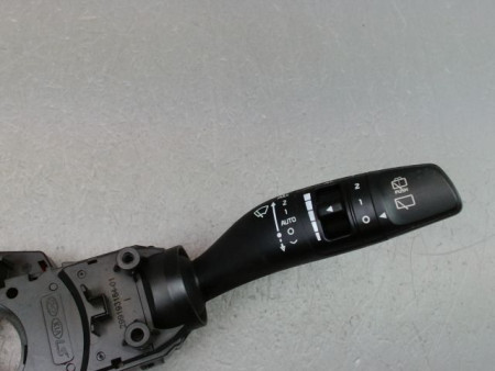 BLOC COMMODOS KIA STONIC