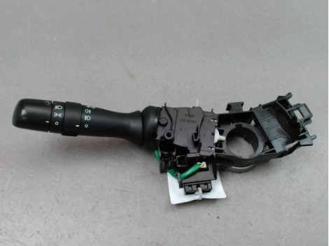 COMMANDE ECLAIRAGE TOYOTA YARIS 2005-