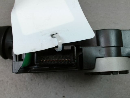 COMMANDE ECLAIRAGE TOYOTA YARIS 2005-