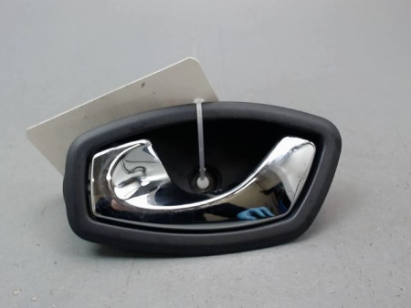 POIGNEE INTERIEURE PORTE AVANT GAUCHE RENAULT CAPTUR Phase 1 2013-...