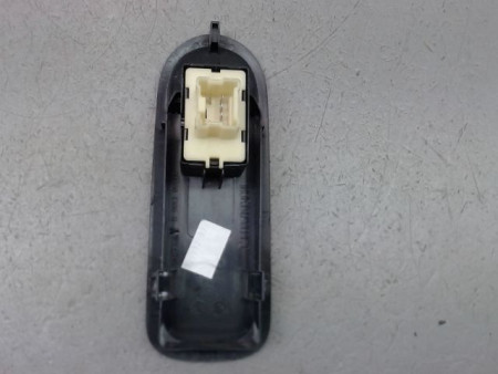 COMMANDE LEVE-GLACE PORTE AVD DACIA DUSTER BREAK Phase 2 2013-...