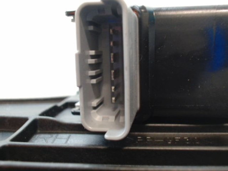 MECANISME+MOTEUR LEVE-GLACE ARRIERE DROIT PEUGEOT 2008