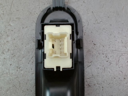COMMANDE LEVE-GLACE PORTE AVD RENAULT TWINGO III 2014-...