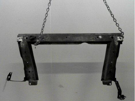 TRAVERSE INFERIEURE ARMATURE AVANT RENAULT MEGANE II Phase 2 2006-2009