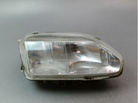 PHARE DROIT RENAULT SAFRANE Phase 1 1992-1996